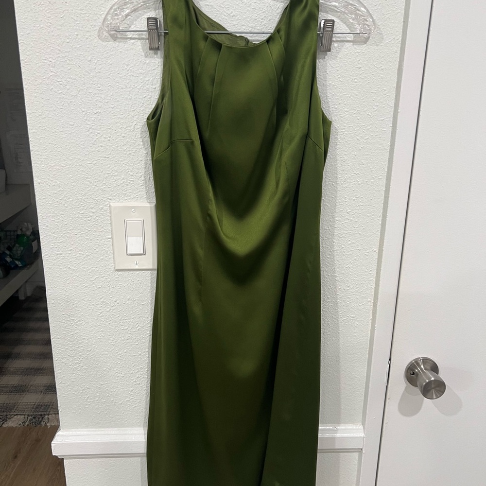 👗Ann Taylor Green Sleeveless Sheath Dress Midi size 2